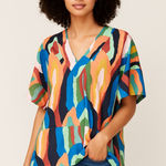 CROSBY by Mollie Burch  Geode Print V Neck Top‎ Size XS Photo 0