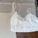 Woman’s size xs/small babaton and free people tops White Photo 0