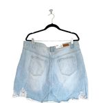 Umgee NWT  Distressed High Waisted Denim Skirt Light Wash SZ-1XL Photo 1