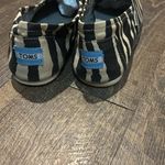 TOMS Women Black & Tan Zebra Print LightWeight Flat Slip On Shoes Size‎ 9 W Photo 2
