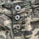 Vanilla Star Jeans Vanilla Star Cargo Cropped Pants in Green Camo - Size 3 Photo 8