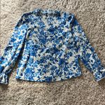 NWOT Floral Blue and White Women's Top Size M Photo 3