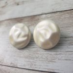 Vintage Clip On Earrings Photo 1