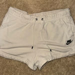 Nike  cream shorts Photo 0