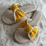 Bandolino Yellow Braylin Bow Tie Scallop Trim Espadrille Slide Sandals NEW Photo 6