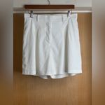 Princess Polly  White Pleated Shorts    Size-8 Photo 1