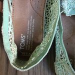 Toms  Ballet Flats Green Eyelet Floral Cut Out Slip‎ On Shoes Photo 3