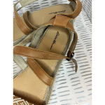 Eddie Bauer  W. Kara Canvas‎ Wedge Sandal Brown Leather Straps Size 9 Photo 3