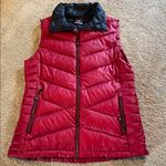 CIRQ Goose Down Feather 700 Fill Quilted Puffer Vest Red Medium Photo 12