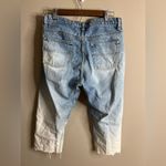 Arizona Jeans Vintage  size 11 bleach splatter cut off ankle jeans Photo 3