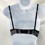 SO 5/$25  Junior's Smooth T-Shirt Bra size 32A Photo 2
