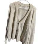 Auden Womens Beige Button Photo 1