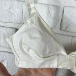 NWT Triumph bra size 32B Photo 3