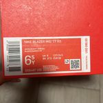 Nike blazers 6.5 boys youth/ women’s 7 Photo 4