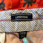 Lands' End Lands’ End Women’s Floral Poppy Print Shorts. Size 20 Photo 3