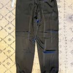 Prologue NWT  Black Satin Mid-Rise Straight Leg Size Small Photo 2
