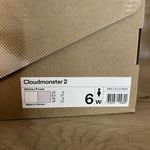 on cloud  On Cloudmonster shoes Photo 3