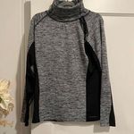 Eddie Bauer Motion Gray Turtleneck Long Sleeve Workout Active Top Medium EUC Photo 0