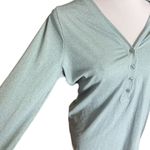Athleta Womens  Uptempo Minimalistic Grey Ribbed Casual Henley Top - Sz L Photo 4