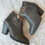 XOXO ‎ Women’s Koris Western Bootie Gray Ankle Southwestern Boots size 6.5 Photo 1