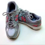 New Balance  Susan G. Komen walking athletic sneakers gray with pink trim Size 8 Photo 2