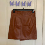 NWOT | Women’s brown faux leather miniskirt —‎ large Photo 3