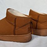 BEST FASHION Plush Lined Mini Ankle Boots in Chestnut Brown Size 9 Photo 3
