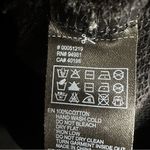 Forever 21 Women’s Shoulder Cut Out Long Sleeve Pullover Size Small *Used Black Photo 8