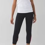 Lululemon Pace Rival Crop
Black / Pigment Wind Berry Rumble Multi / Berry Rumble Photo 7