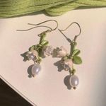 Elegant Flower Dangle Drop Earrings for Women,Pearl Earrings,Flower Earrings Gold Photo 0