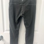Lululemon Wunder Under crop leggings size 6 gray striped cropped yoga pants Photo 3