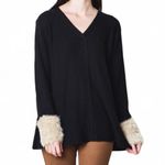 Love Riche ‎Faux Fur Trimmed Sweater Photo 4