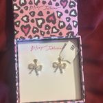 Betsey Johnson Betsy Johnson earrings Photo 0