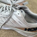 Hoka  Arahi 4 Sneakers Photo 7