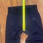 Gymshark Black Leggings pants activewear yoga women’s small EUC Photo 4