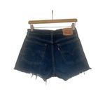 Levi's ✨ High Rise Frayed Hem Denim Sz 27 Shorts✨ Photo 4