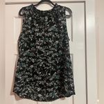 Vera Wang #31 SIMPLY  • RUFFLE NECK • GARDEN FOLIAGE TOP Photo 1