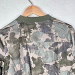 Harley Davidson Women's Camo Cropped Windbreaker Jacket in Green Size Large Photo 3
