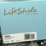 Life Stride Women's, Delta Sandal Raspberry size 7.5 like new with box Photo 11