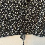 ⭐️Honey Collection bundle of 2 floral cinched front cropped tops size large Black Photo 10