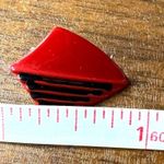 Boutique Vintage Womens Retro Shield Shape Stud Earrings 70s 80s Metal Red Black Photo 5