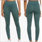 Outdoor Voices  • Tech Sweat Flex 7/8 Leggings Evergreen Photo 1