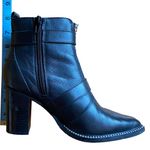 Steve Madden  STUDDED HALLE BOOTIE    Photo 5