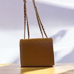 Others Follow SOLDxxxxxx Photo 3