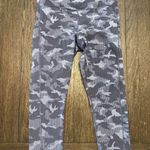 Athleta  Ultimate Stash Pocket Texture Camouflage Capri blue Grey Leggings medium Photo 0