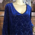 Avenue  BLUE & BLACK VELOUR BELL SLEEVE BLOUSE (18/20) Photo 8