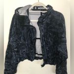 Lululemon  crop Metamorphosis jacket Photo 7