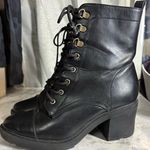 Source Unknown Woman’s black heeled boots size 10 Photo 0
