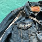 Levi's Levi’s Blue Denim Trucker Acid Wash Jacket‎ Button Up distressed Sz Medium Photo 5