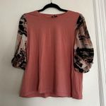 DKNY Women’s Large Rose Blouse Abstract Pattern Chiffon Balloon Short Sleeves. Photo 0